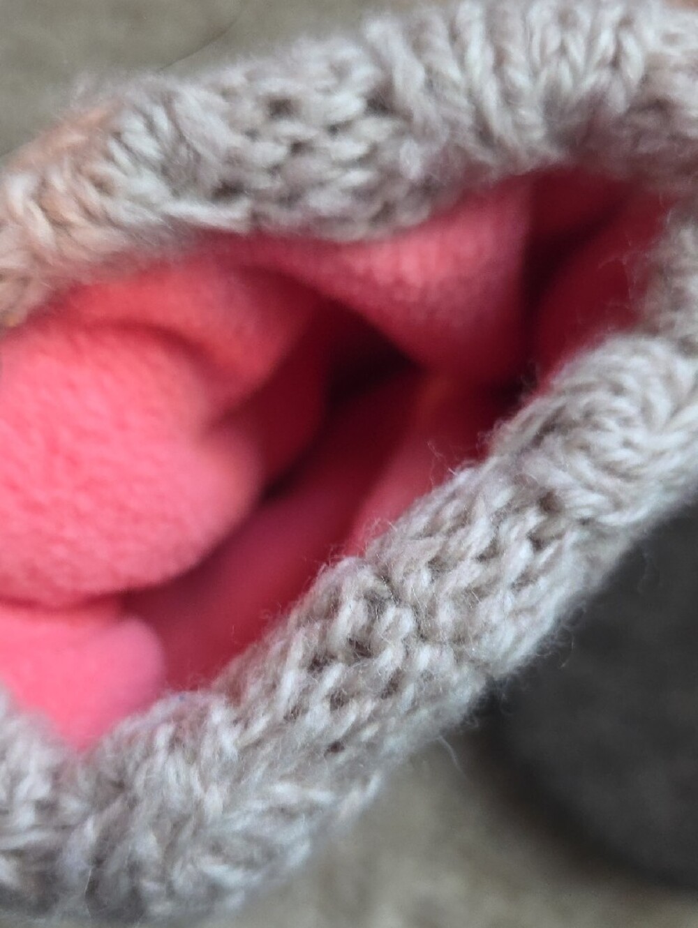 Sweater Mittens - Picture 7 of 9